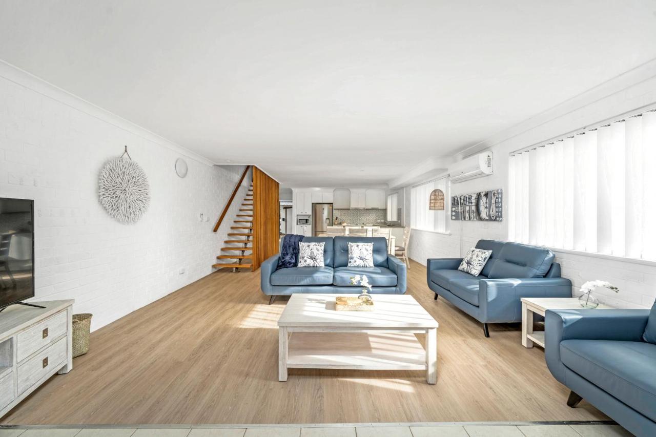 Husky 56 Beachfront Villa'S - Great Location On The Beach Huskisson Eksteriør bilde