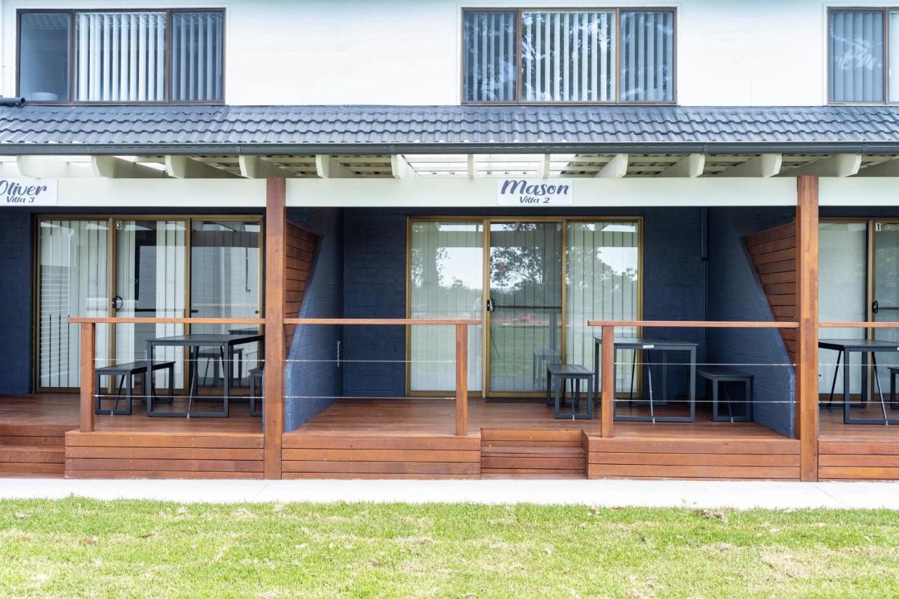 Husky 56 Beachfront Villa'S - Great Location On The Beach Huskisson Eksteriør bilde